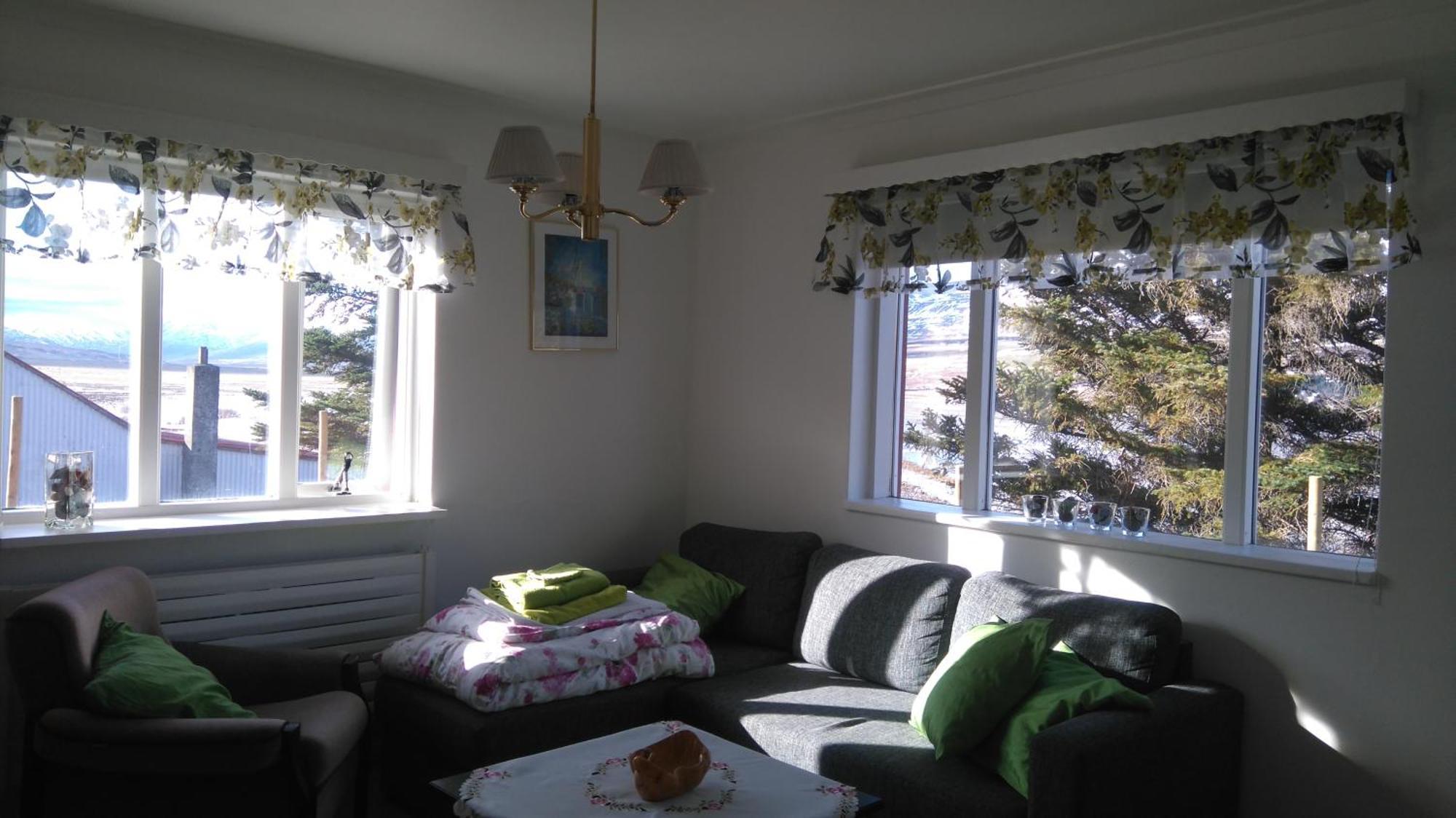Brunalaug Guesthouse - Holiday Home Eyjafjaroarsveit Esterno foto