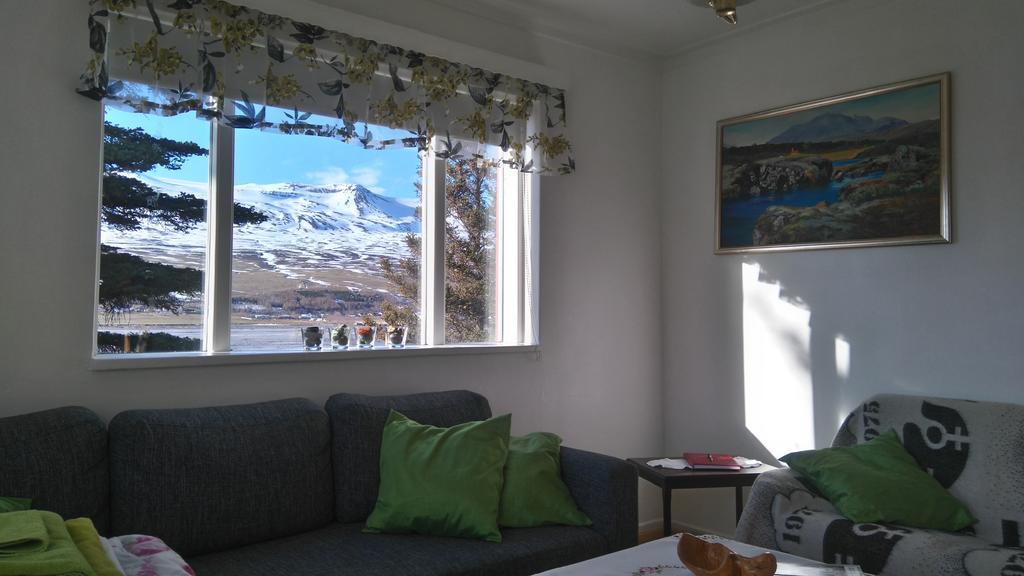 Brunalaug Guesthouse - Holiday Home Eyjafjaroarsveit Esterno foto