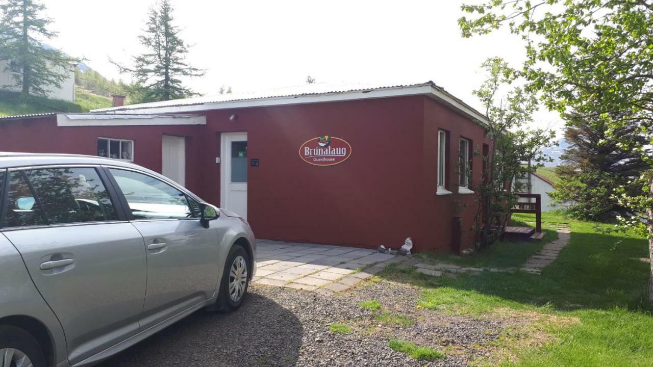 Brunalaug Guesthouse - Holiday Home Eyjafjaroarsveit Esterno foto